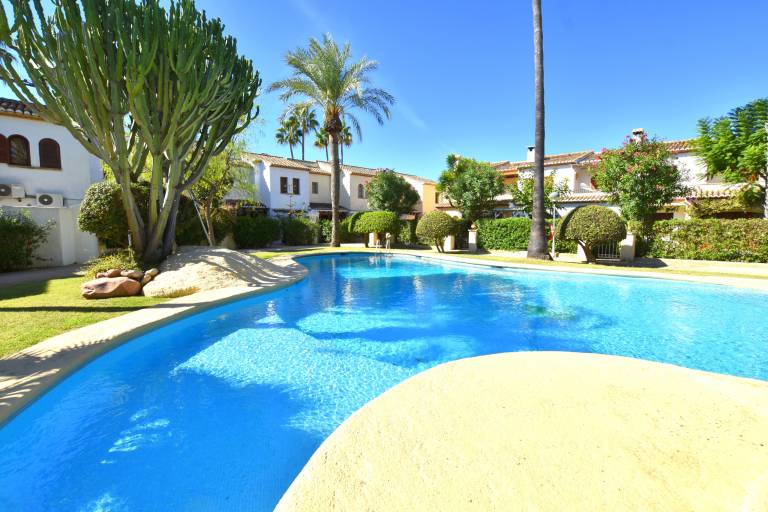 Chalet  Urbanización la Isla