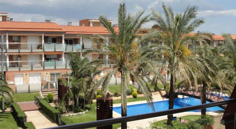 Rental apartment with jacuzzi & pool in Cambrils