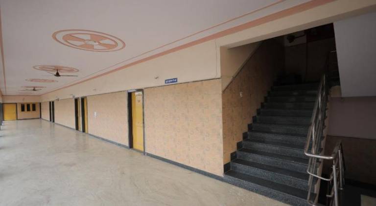 Hotel Mukund Dham-Near Mathura Railway Station — photo 3