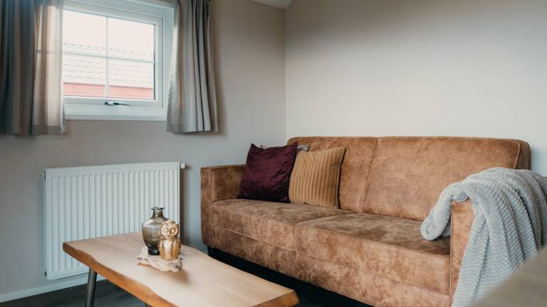 The luxury Veluwe lounge x2 at recreation park De Boshoek. You can rent these inexpensive cottages and enjoy both the park and nature! — photo 2