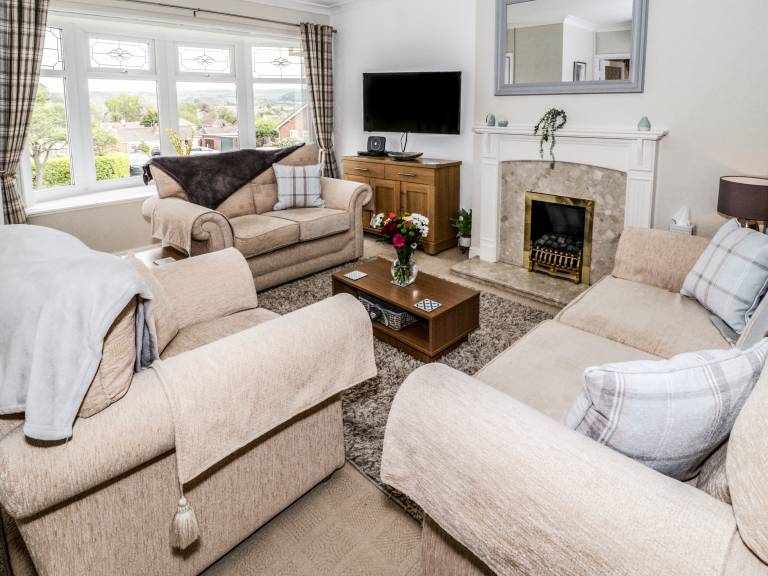Cottage with garden | Beach view — photo 2