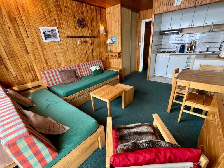 Southwest studio, ski-in/ski-out, 30m², sleeps 4 — photo 5