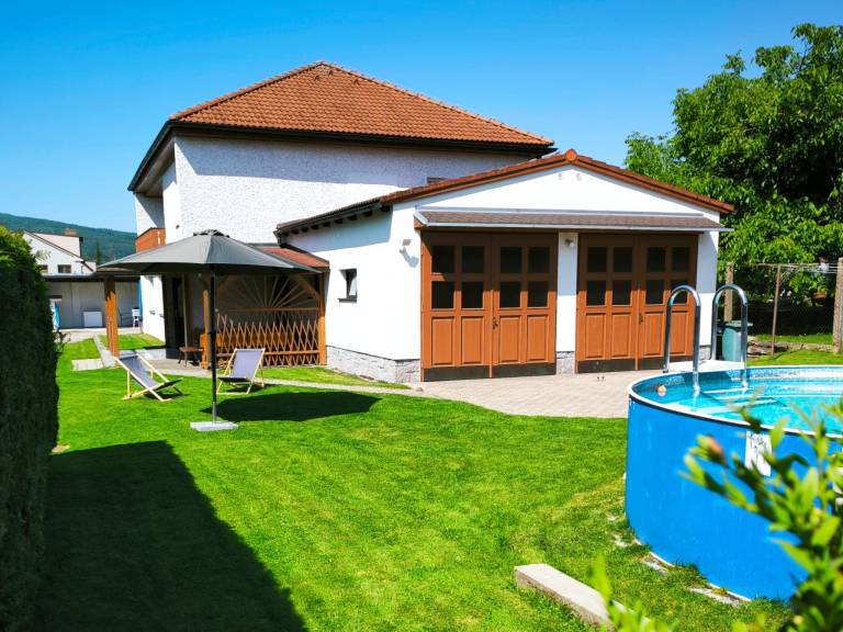 House with yard, terrace & private pool | Nature view — photo 3