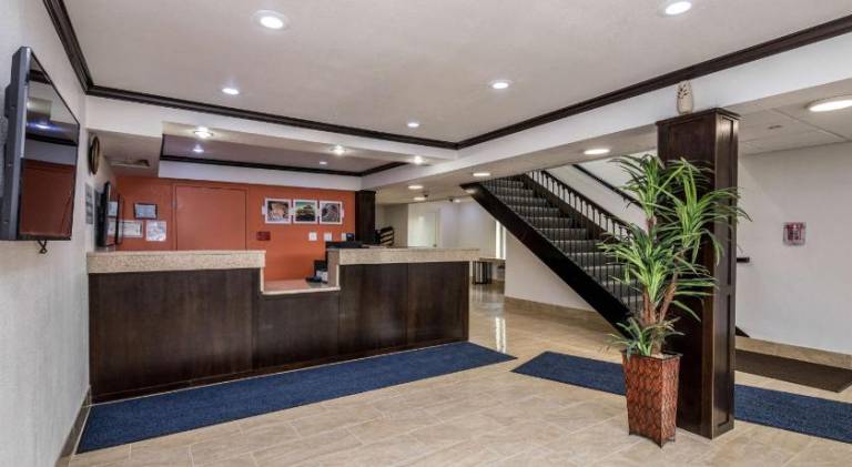 Motel 6 Peoria, IL — photo 4