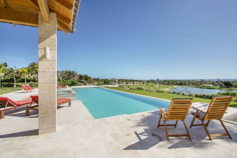 Stunning 6br villa with ocean view in Cap Cana — photo 3
