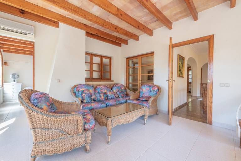 Stunning Villa "Costa de Blanes" with Pool, Terrace, Wi-Fi & Air Conditioning — photo 4