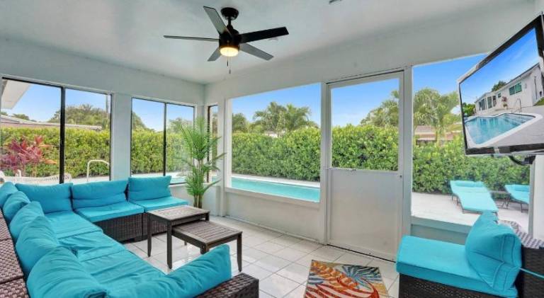 Spacious vacation home with pool | Pets allowed — photo 3