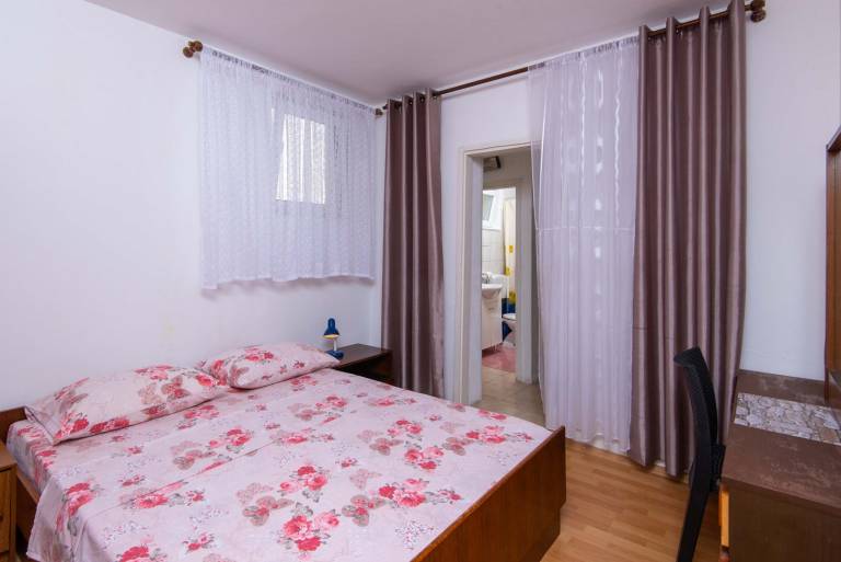 Beautiful rental apartment with BBQ & terrace | Beach view | Next to the beach | Dogs allowed — photo 3