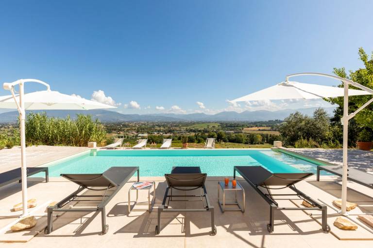 Family-oriented villa with private pool, patio & yard | Pets are welcome — photo 5