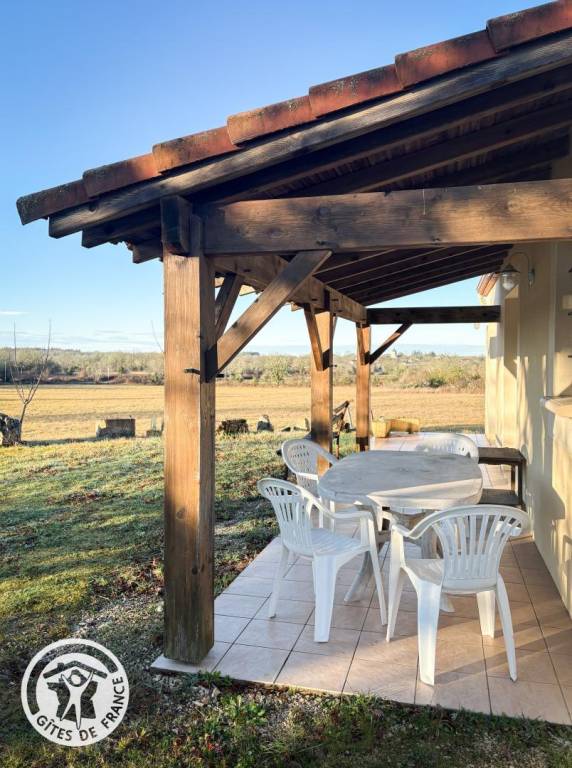 Gite with garden, patio & barbeque — photo 2