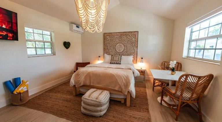 Seahorse Beach Bungalows — photo 2
