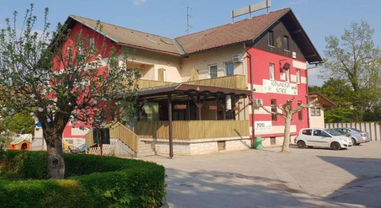 Prenočišče z zajtrkom  Podnart