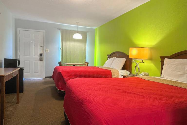 Motel  Dexter