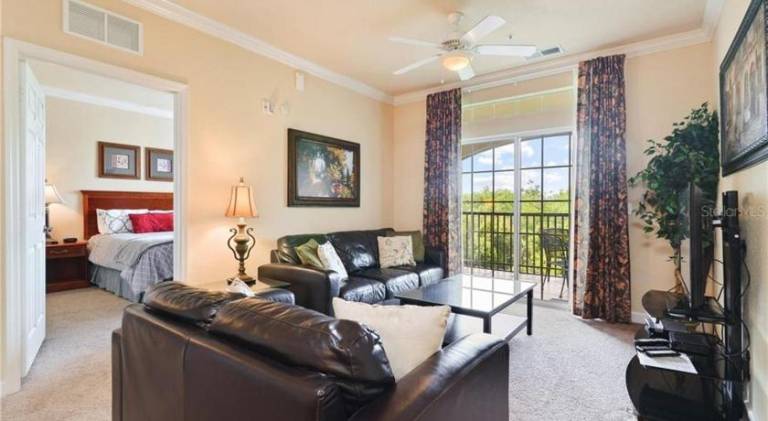 Apartment with pool | Pets are welcome — photo 2