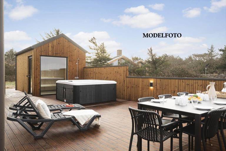 Fully equipped beautiful house with jacuzzi, sauna & terrace | Pets allowed in Harboore