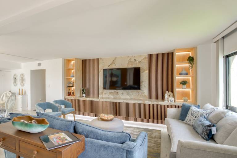 4 Mi to Lovers Key SP: Modern Condo w/ Ocean Views — photo 5