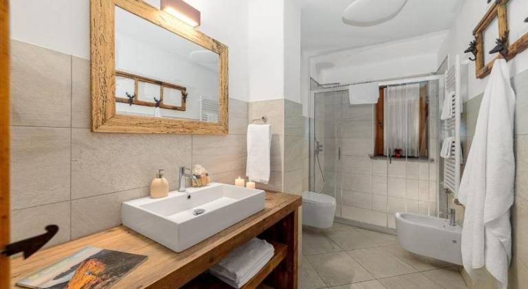 Holiday apartment with hot tub — photo 2