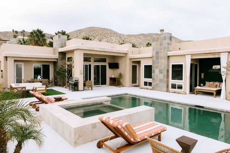 House  Desert Hot Springs