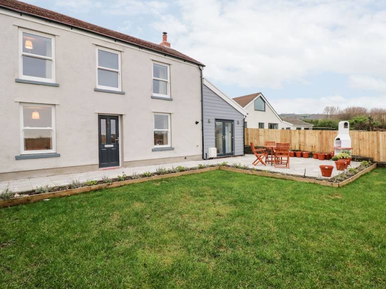 Cottage Burry Port