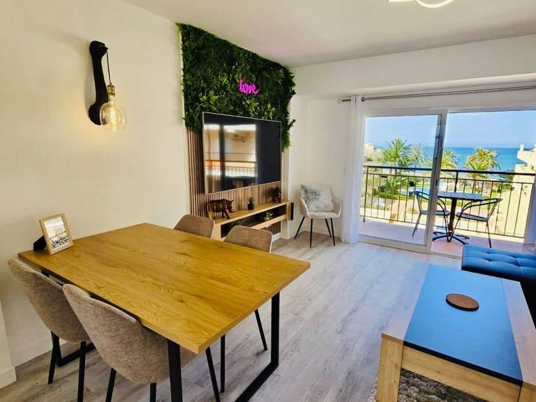 House with 2 rooms for 4 persons in Denia