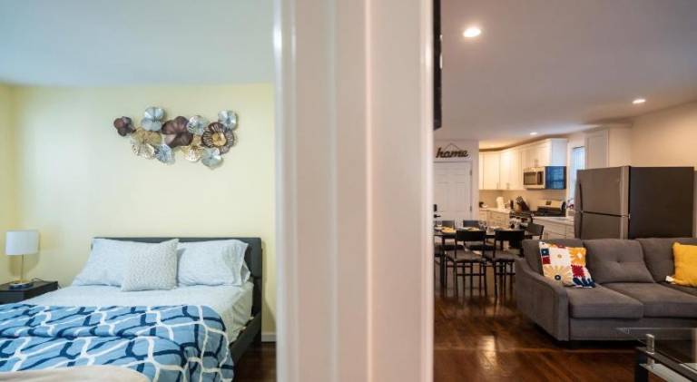 Apartment with terrace — photo 2