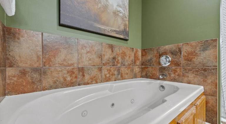Family Oasis In Jonesboro! 4Bd, 2Ba house High Speed WiFi! — photo 5