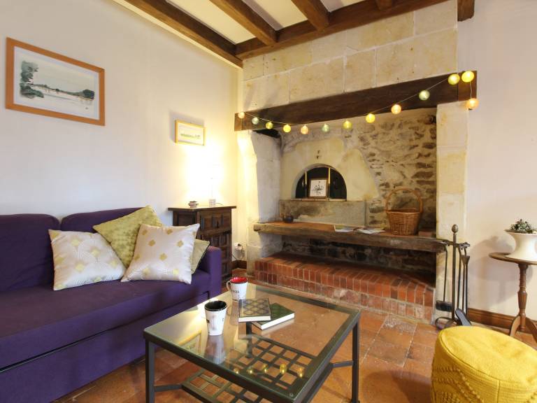 Charming Cottage in Wine Hamlet: Sleeps 5, Cozy Garden, Near Loire Castles — photo 2