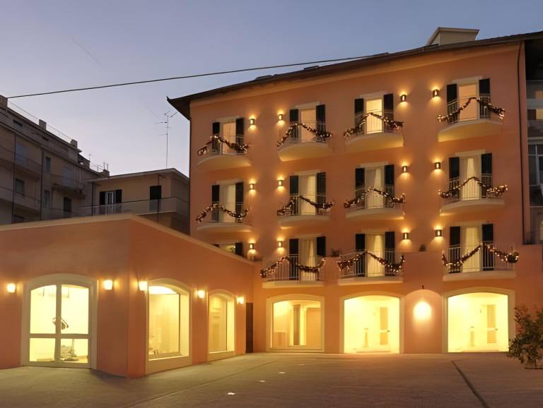 Hotel Ristorante Toscana in Laigueglia