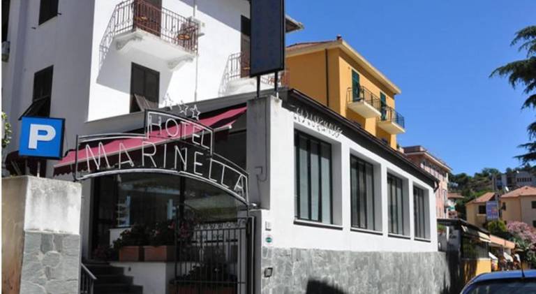 Hotel Marinella in Celle Ligure
