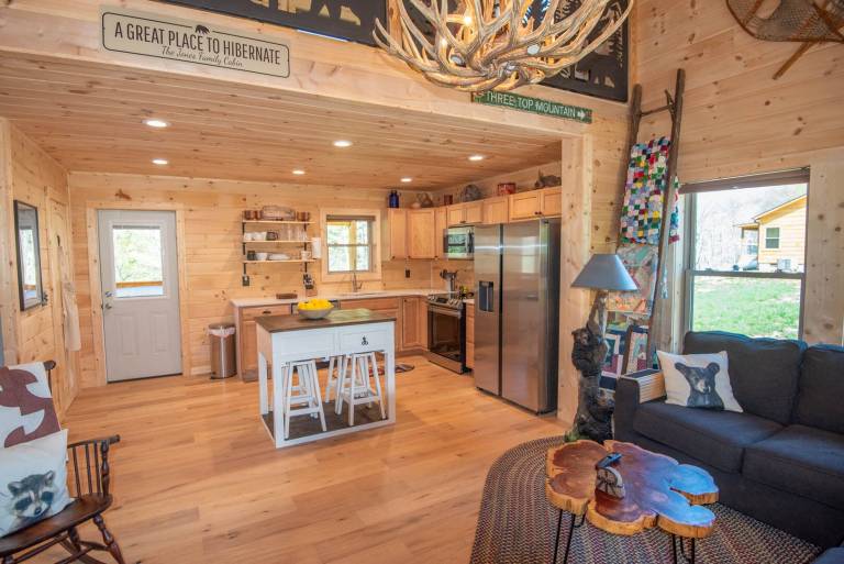 Cabin Creston