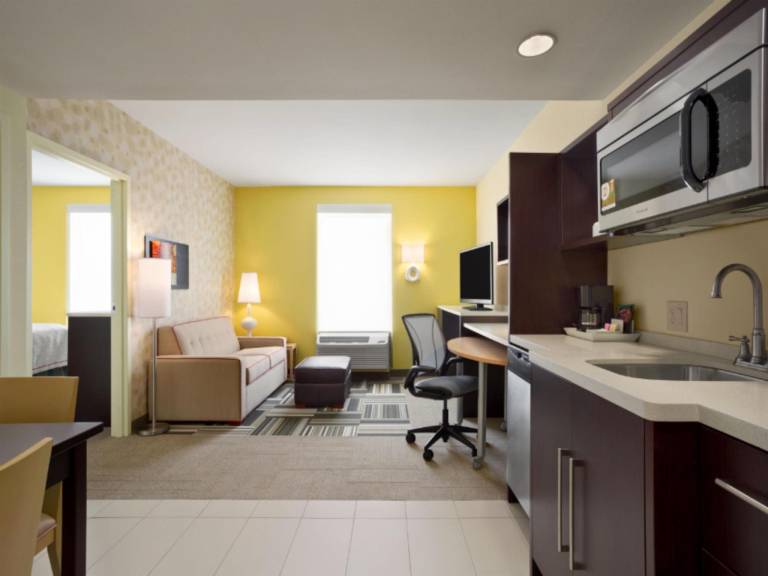 Home2 Suites by Hilton Greensboro Airport — photo 3
