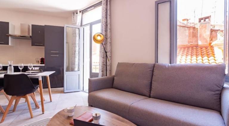 Rental apartment with 2 rooms for 6 persons — photo 2