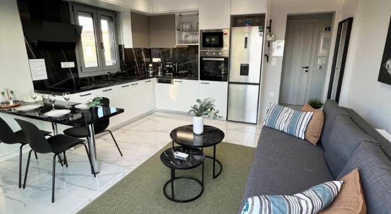 Fully equipped lovely apartment with yard & patio | Beach nearby | Pet-friendly in Loutraki-Agioi Theodoroi