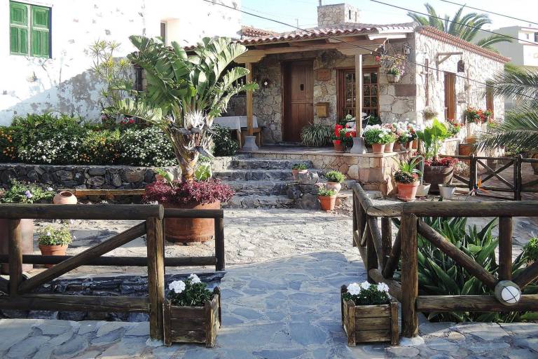 House Guía de Isora