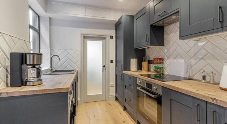 House with 2 rooms for 5 persons — photo 4
