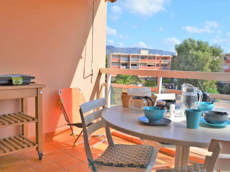 Beachfront Studio with Pool, Tennis, Wi-Fi - Sleeps 4 — photo 2