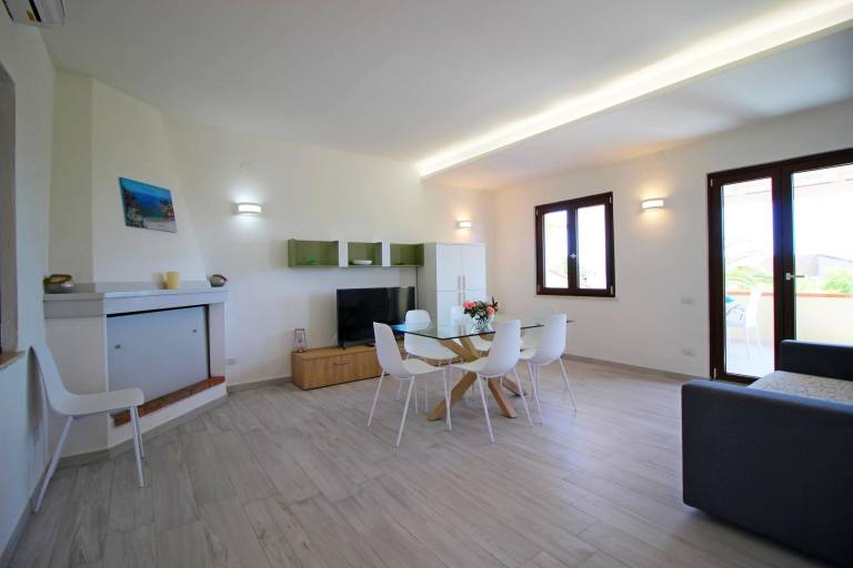 Holiday apartment with garden, terrace & barbeque — photo 5