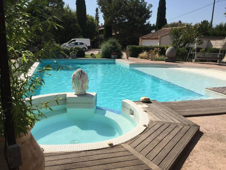 Pension  Orgon