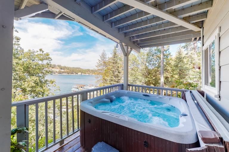 House Lake Arrowhead