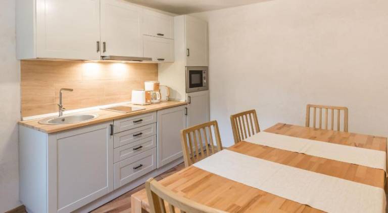 Charming apartment with patio & garden | Dogs allowed — photo 3