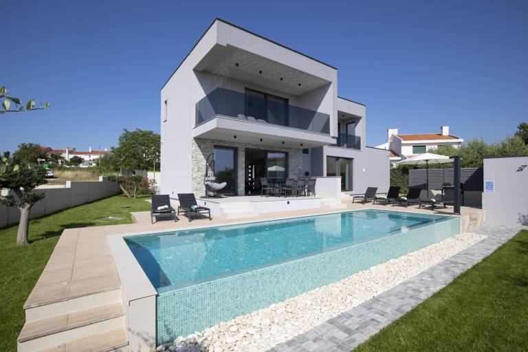 Ferienhaus in Ližnjan für max. 9 Personen, Ferienhaus in Ližnjan für max. 9 Personen,
