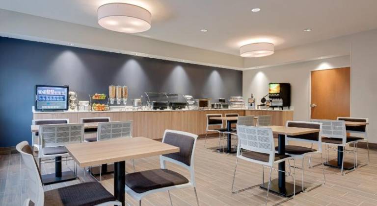 Microtel Inn & Suites by Wyndham Clarion — photo 5