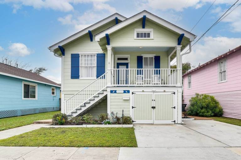 Cabin  Galveston