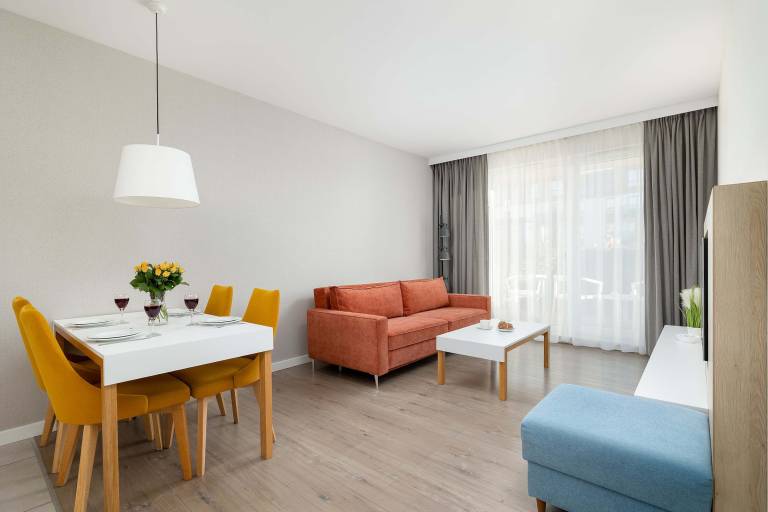 Family-oriented holiday apartment with garden, fast internet & patio | Close to the beach | Pets are welcome in Miedzyzdroje