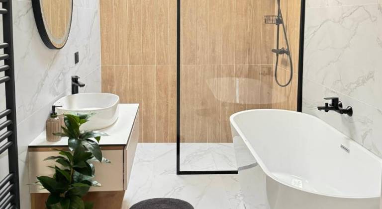 Apartment with hot tub & terrace — photo 2
