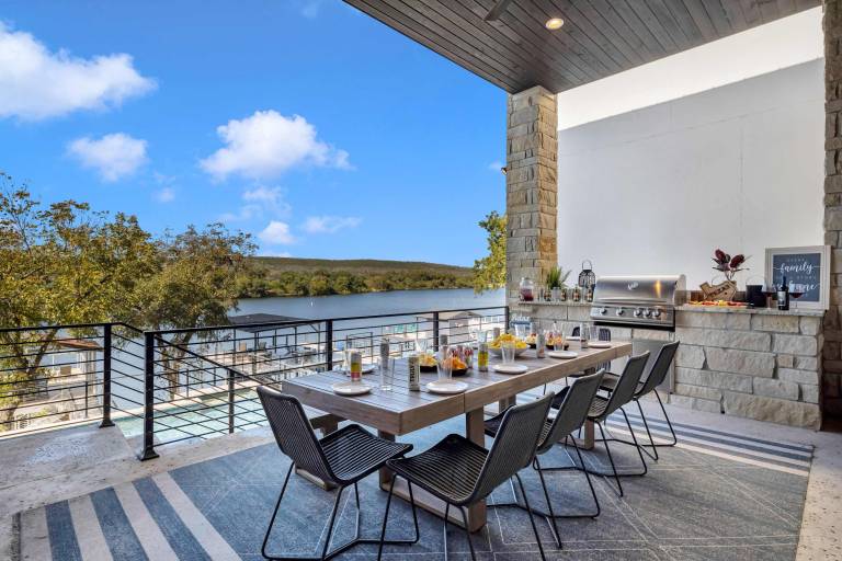 House with pool, grill & garden | Mountain view — photo 4