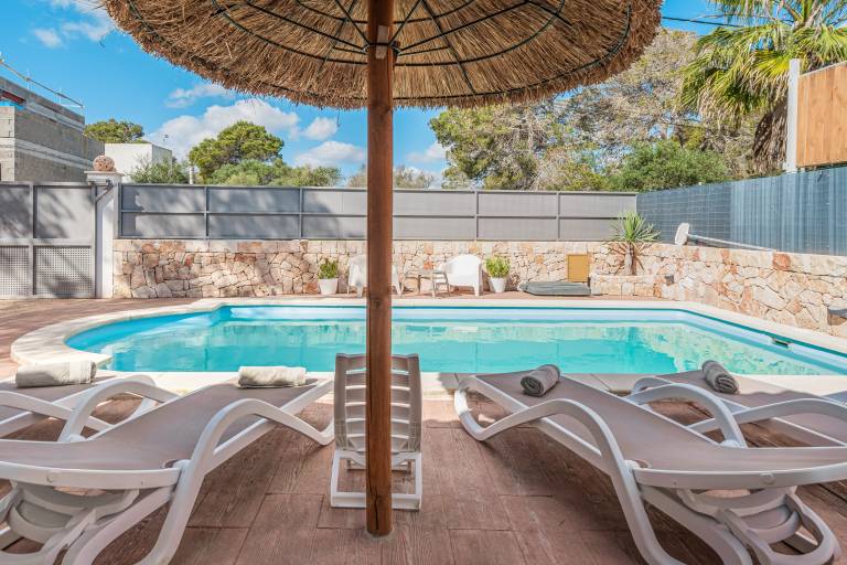 Vacation Home "Villa Abril" with Mountain View, Pool, & Wi-Fi — photo 2