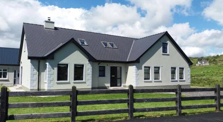 1600 m&sup2; Ferienhaus