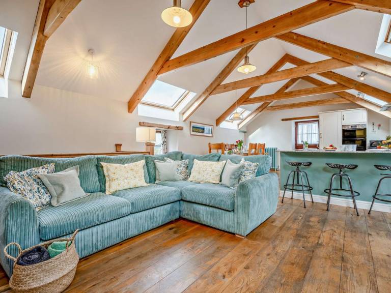 Fully equipped cottage with yard & barbeque | Pets are welcome — photo 3