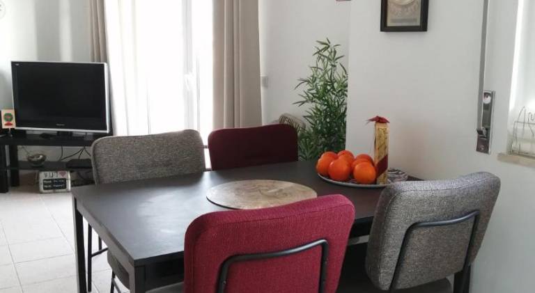 Rental apartment with garden, terrace & pool — photo 3